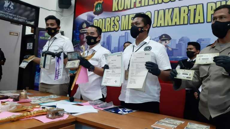 Ngaku Anggota TNI Ajudan Bung Karno Berpangkat Letjen Disergap Polisi