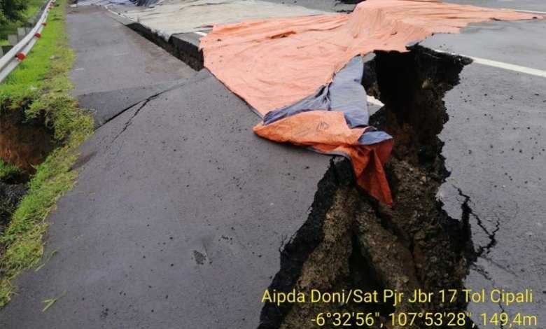 Perbaikan Tol Cipali yang Amblas Butuh Waktu 1,5 Bulan