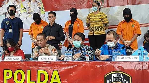 Artis Cynthiara Alona Diduga Sediakan PSK di Bawah Umur