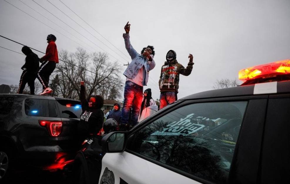 Polisi Tembak Mati Pria Kulit Hitam di Minneapolis