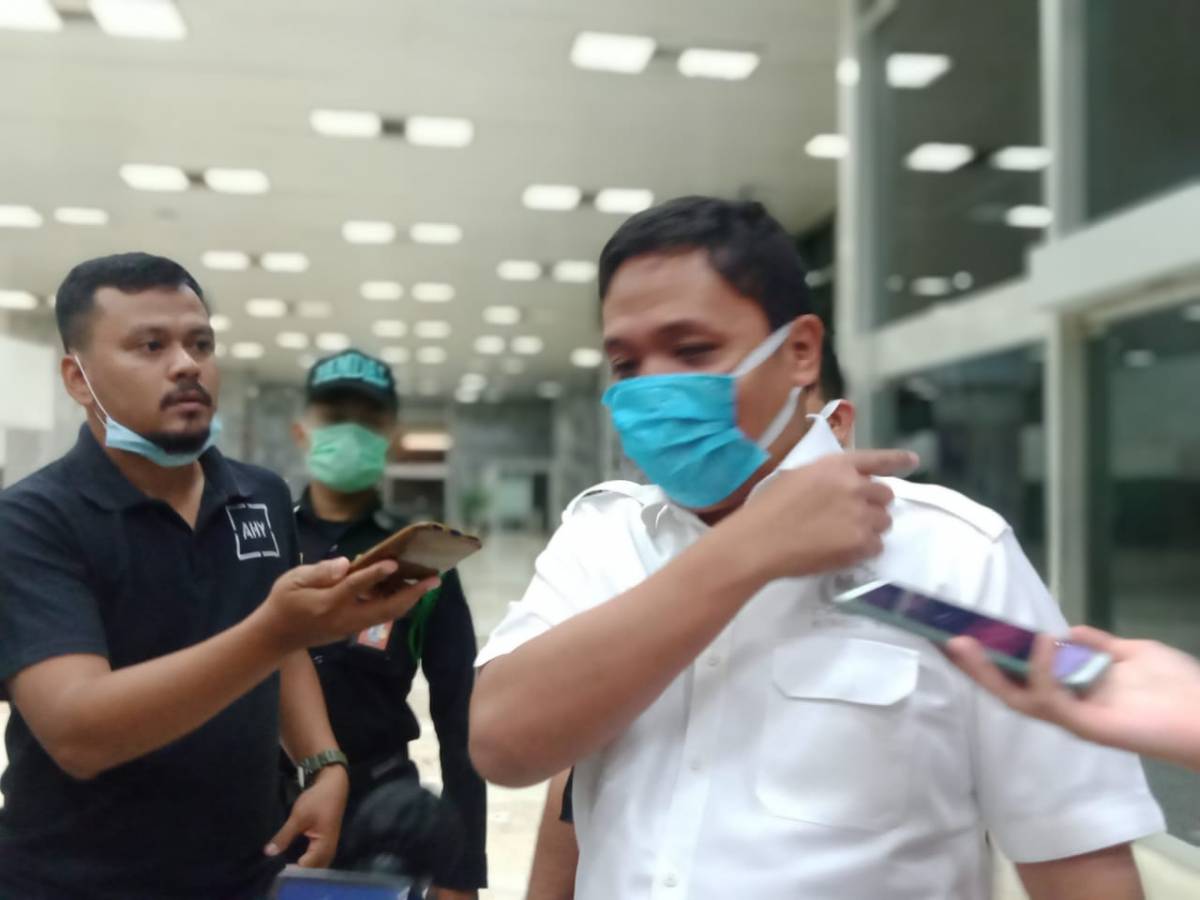 Geledah Ruangan Azis, Wakil Ketua MKD Dampingi Penyidik KPK