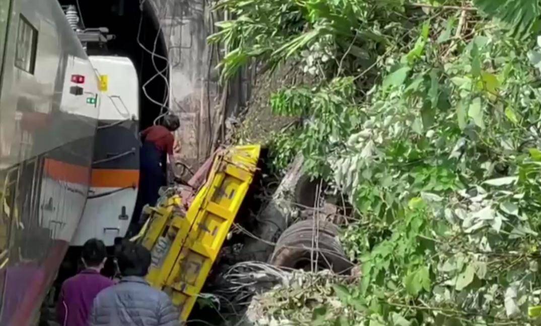 36 Tewas, Kecelakaan Kereta Api Paling Mematikan di Taiwan