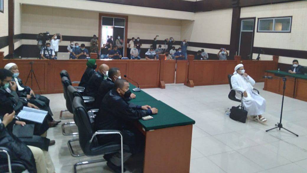 Terkait Kasus Tes Usap, Rizieq Hari Ini Jalani Sidang Pembacaan Replik JPU