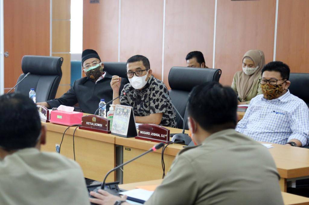 Anies Didesak Segera Bayarkan THR Petugas PJLP
