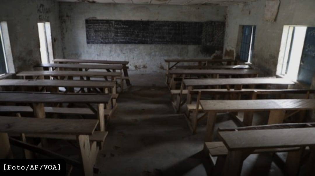 Kelompok Bersenjata Menculik Siswa dari Sekolah