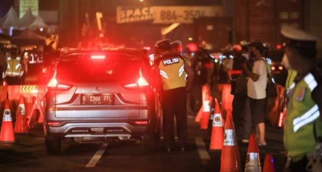 Ratusan Pemudik Bersepeda Motor Lolos dari Pos Penyekatan