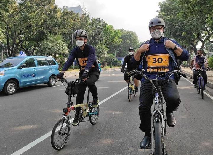 Anies Dicap Lebay Dalam Kebijakan Jalur Sepeda
