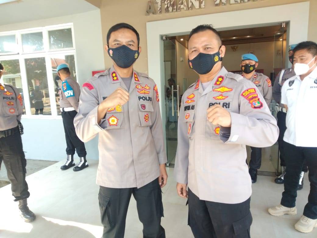 Upacara "Welcome and Farewell Parade" Iringi Pisah Sambut Kapolres Lampung Tengah