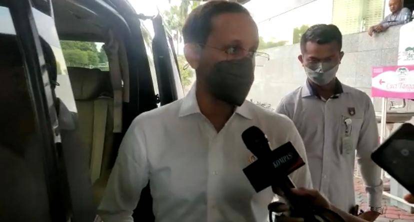 Sekolah Tatap Muka, Pernyataan Nadiem Berseberangan Dengan Pimpinan DPR