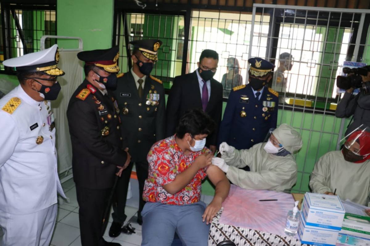 Hari Ini Vaksinasi Covid-19 Anak Usia 12-17 Tahun Dimulai