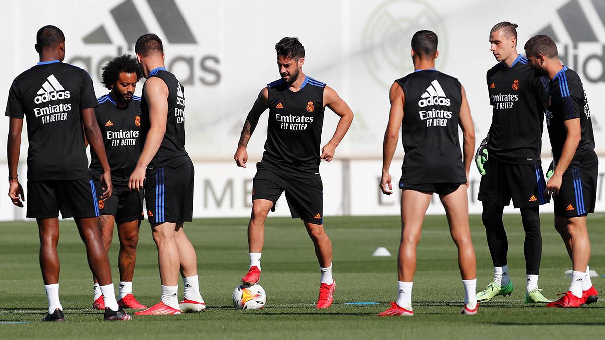 Real Madrid : Isco Masuk Dalam Daftar Jual