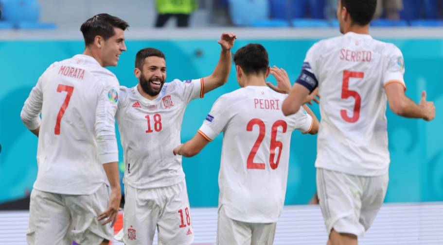 Spanyol Unggul 1-0 di Babak Pertama Atas Swiss