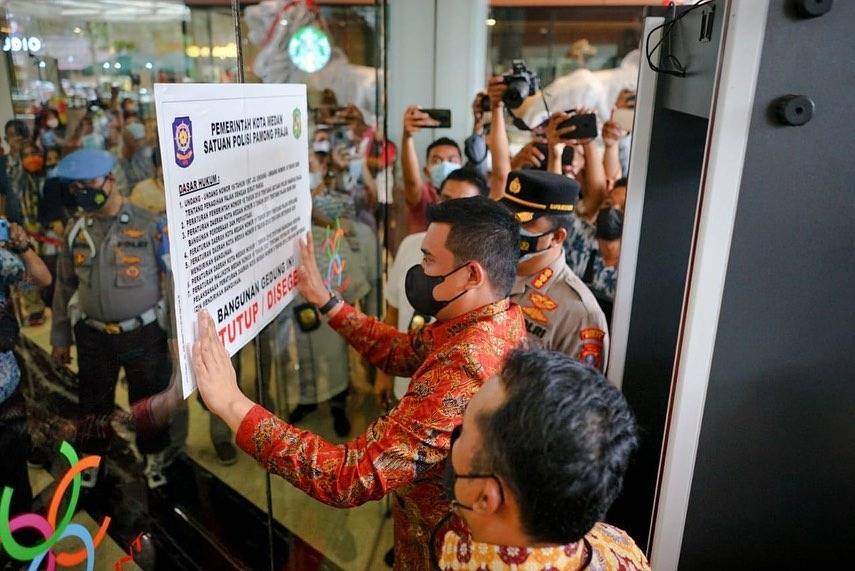 Nunggak Pajak Rp56 Miliar, Mal Centre Point Disegel Wali Kota Medan