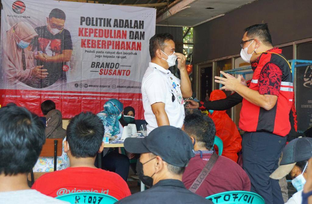 PDIP Jakarta Utara Geber Vaksinasi, Camat Pademangan Apresiasi Brando Susanto