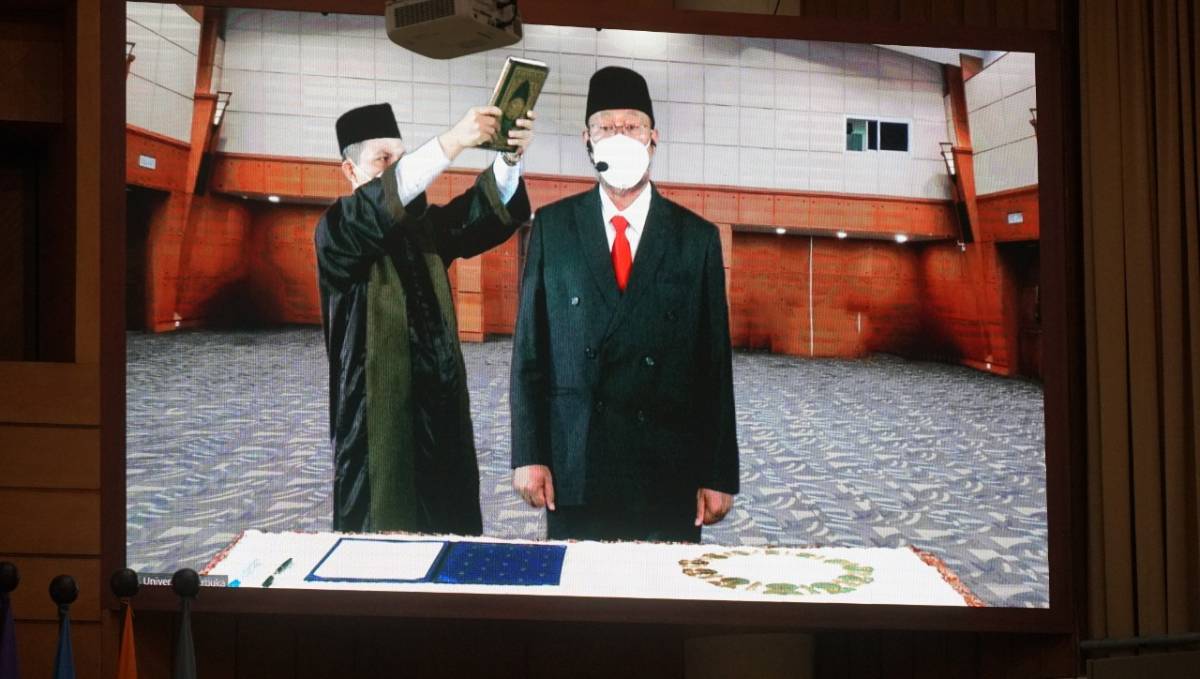 Ketua MPR RI Ajak Elemen Bangsa Gotong Royong Sukseskan Vaksinasi Nasional