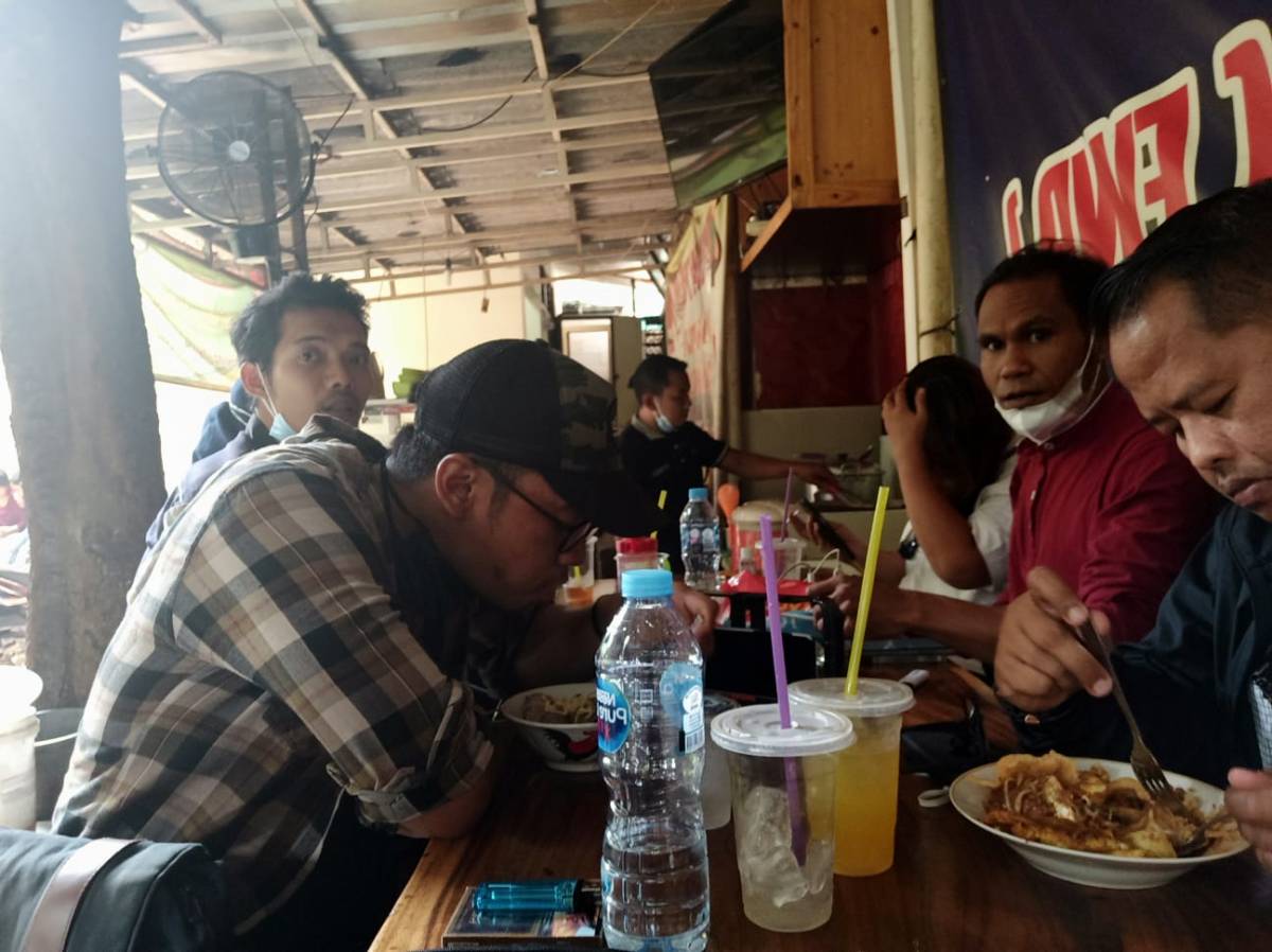 Kapolri Serahkan Bantuan Oksigen Generator untuk Penanganan Covid-19 di Papua