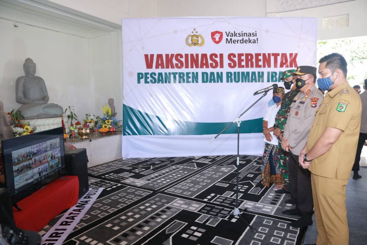 Presiden Minta Tahun ini Tervaksin 70 Persen, Kapolda NTB Siap Menjalankan