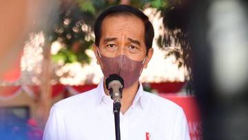 Presiden Jokowi Perintahkan Menteri Perbanyak Vaksin di Lampung
