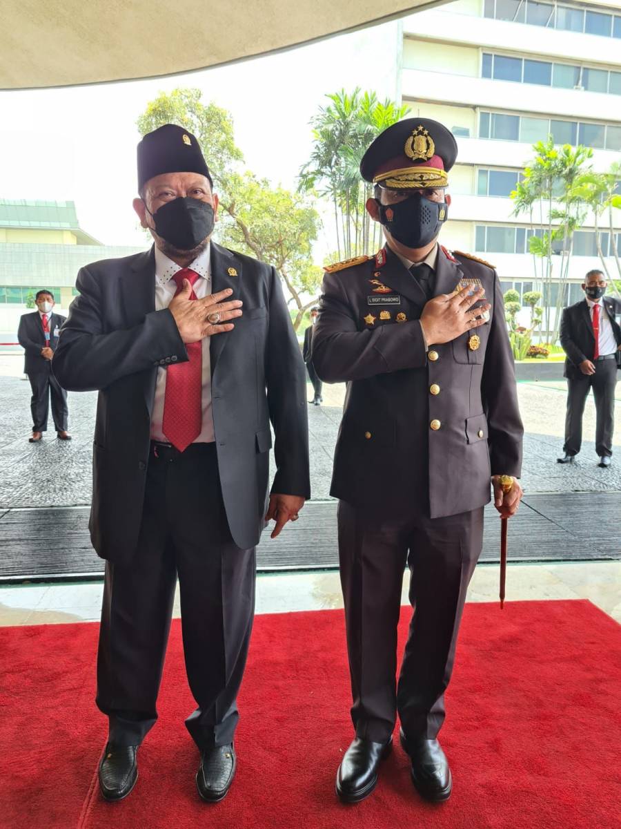Peternak Ayam Ditangkap Karena Bentangkan Poster Aspirasi, Ketua DPD RI Minta Aparat Tak Represif