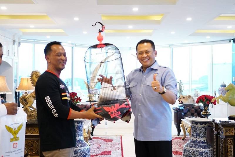 Ngobras Bareng Komunitas Burung Berkicau Mania, Bamsoet: Lestarikan Burung Khas Indonesia
