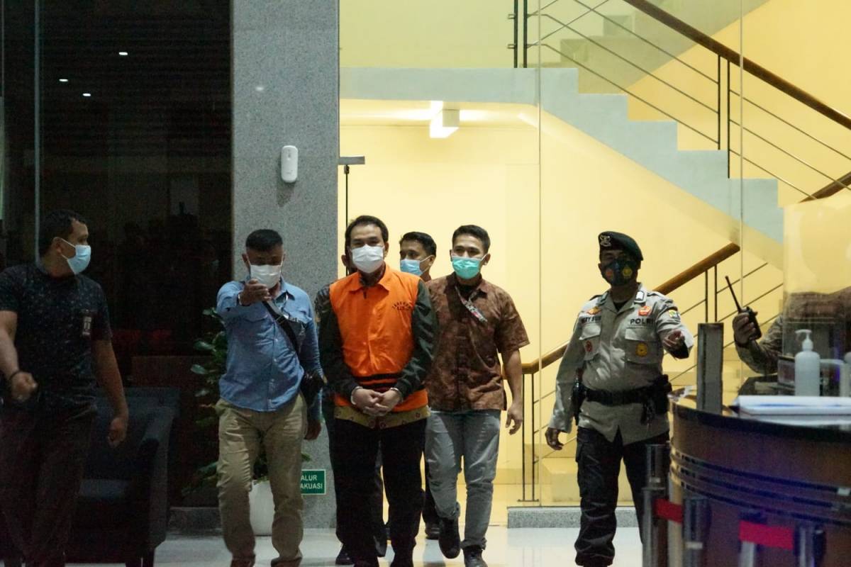 Kasus Azis Syamsuddin, KPK Telisik Dokumen Rapat DPRD Lampung Tengah