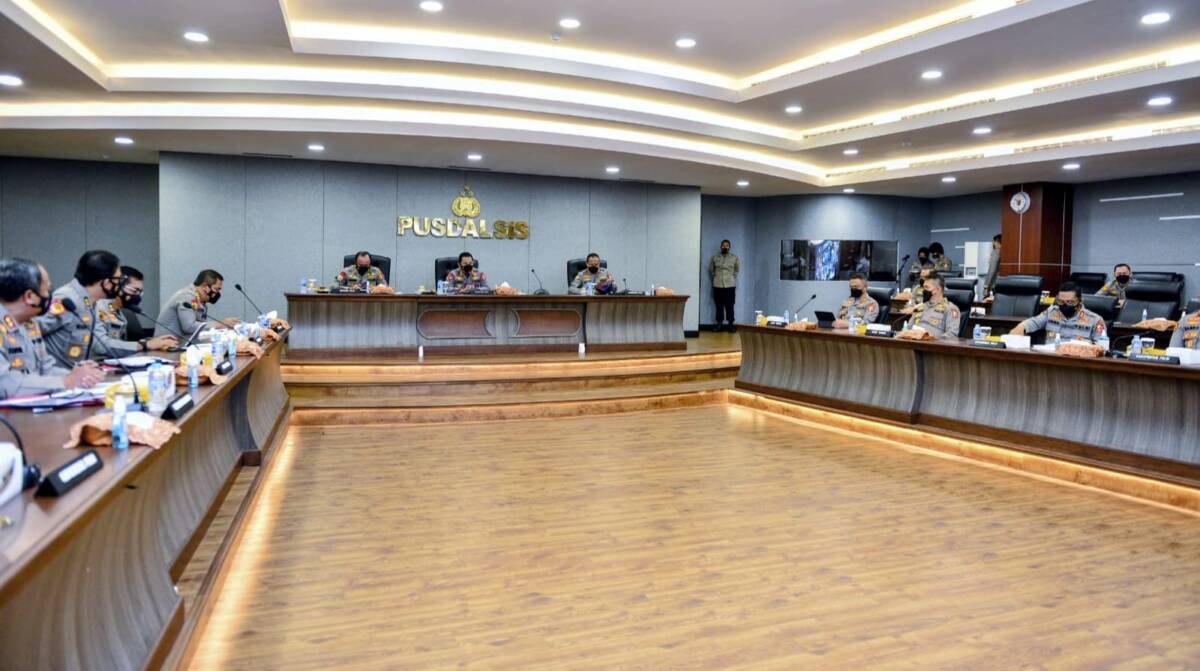 Kapolri: Jangan Ragu Pecat dan Pidanakan Anggota yang Langgar SOP