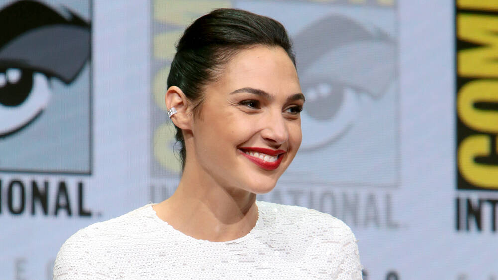 Gal Gadot Akan Perankan Evil Queen di Film Live-Action Disney 'Snow White'