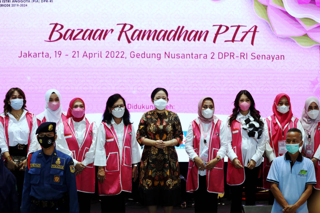 Ketua DPR RI Puan Maharani Buka Bazar Ramadan Persatuan Istri Anggota