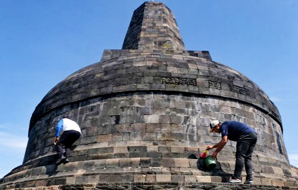 Stupa Borobudur Wajah Mirip Presiden Jokowi, Polri Buru Si Pengedit