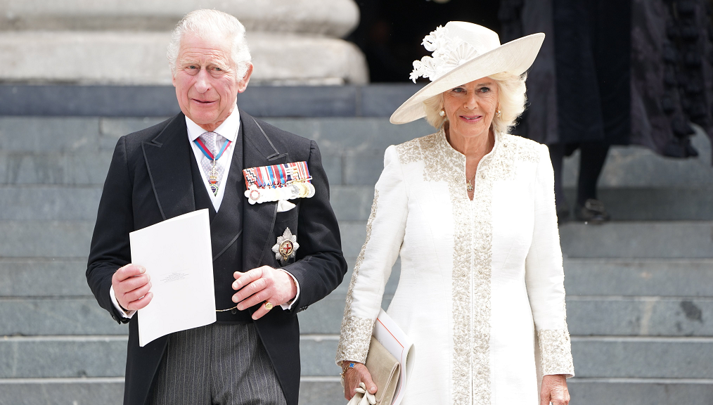 Pangeran Charles dan William akan Berikan Penghormatan Jubilee kepada Ratu Elizabeth