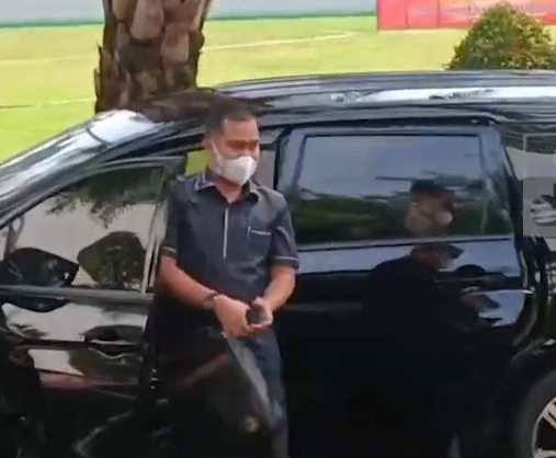 Eks Mendag Lutfi Tak Banyak Bicara Saat Tiba di Kejagung: Nanti Saja!