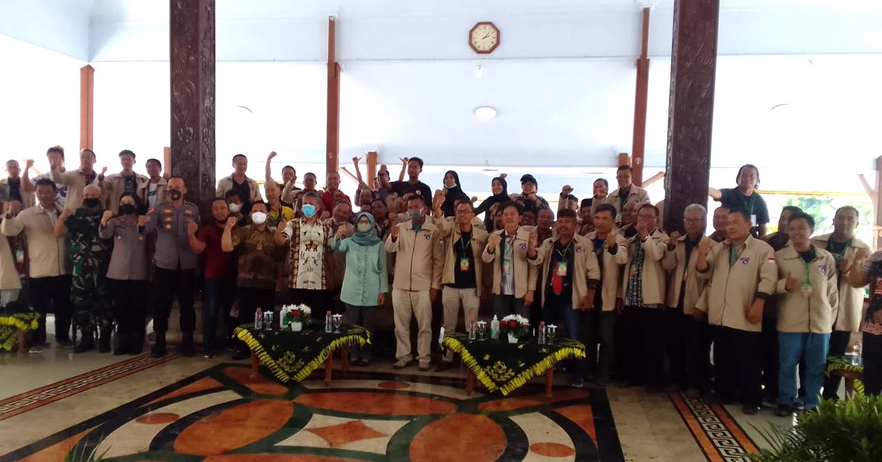 Munas ke-6 APKI Sukses, Mak Rini: Ayo Ikut Koi Show Piala Presiden di Blitar 28 Oktober