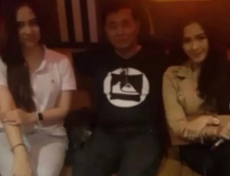 Digosipkan Jadi Simpanan, Foto Lawas Istri Denny Caknan dengan Pak Danan Viral di Medsos