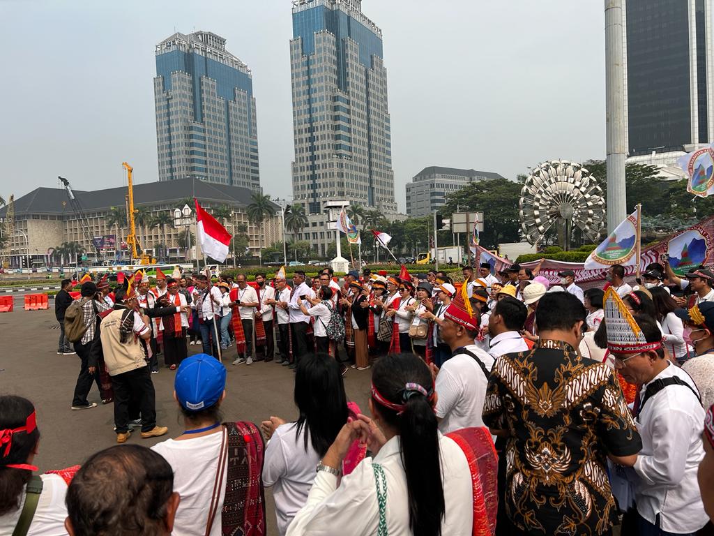 Forpemas Habornas Gelar Aksi Damai di Patung Kuda, Minta Jokowi segera Perbaiki Jalan Rusak