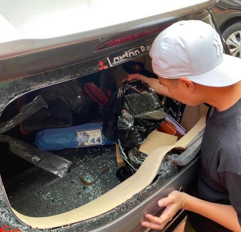 Mobil Baim Wong Dibobol Maling, Kaca Belakang Pecah