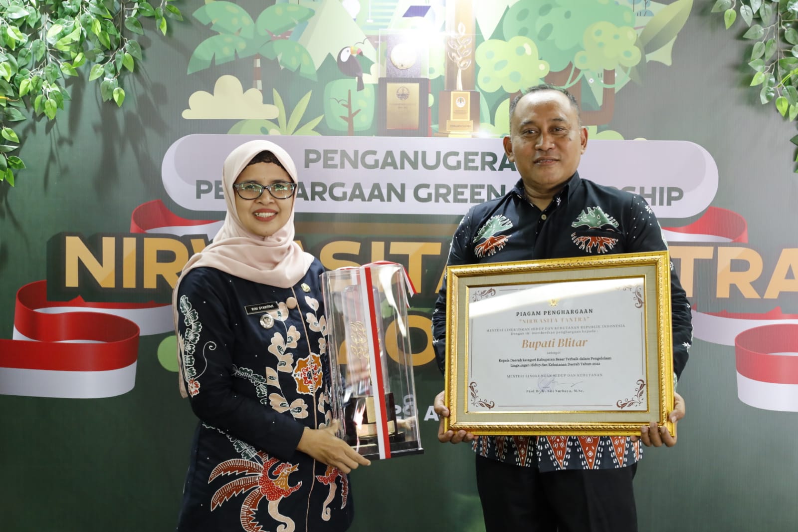 Raih Penghargaan Nirwasita Tantra, Bupati Blitar Rini Syarifah: Komitmen Pemerintah untuk Terus Kawal Isu Lingkungan