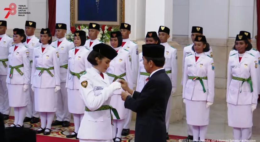 Presiden Jokowi Kukuhkan Anggota Paskibraka 2023 di Istana Negara