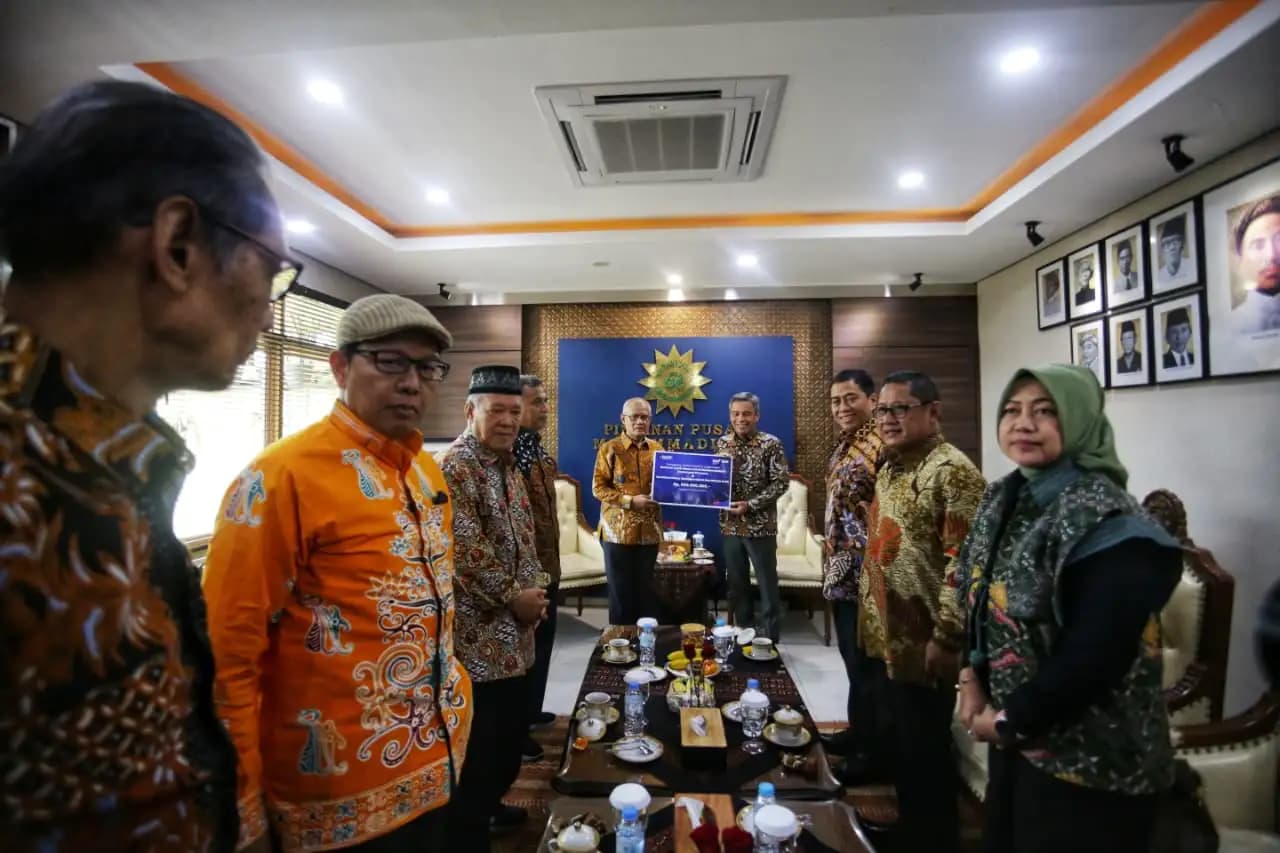 BTN Peduli Bersinergi dengan Muhammadiyah Salurkan Bantuan untuk Korban Banjir di Sumatera (Foto: Dok BTN)