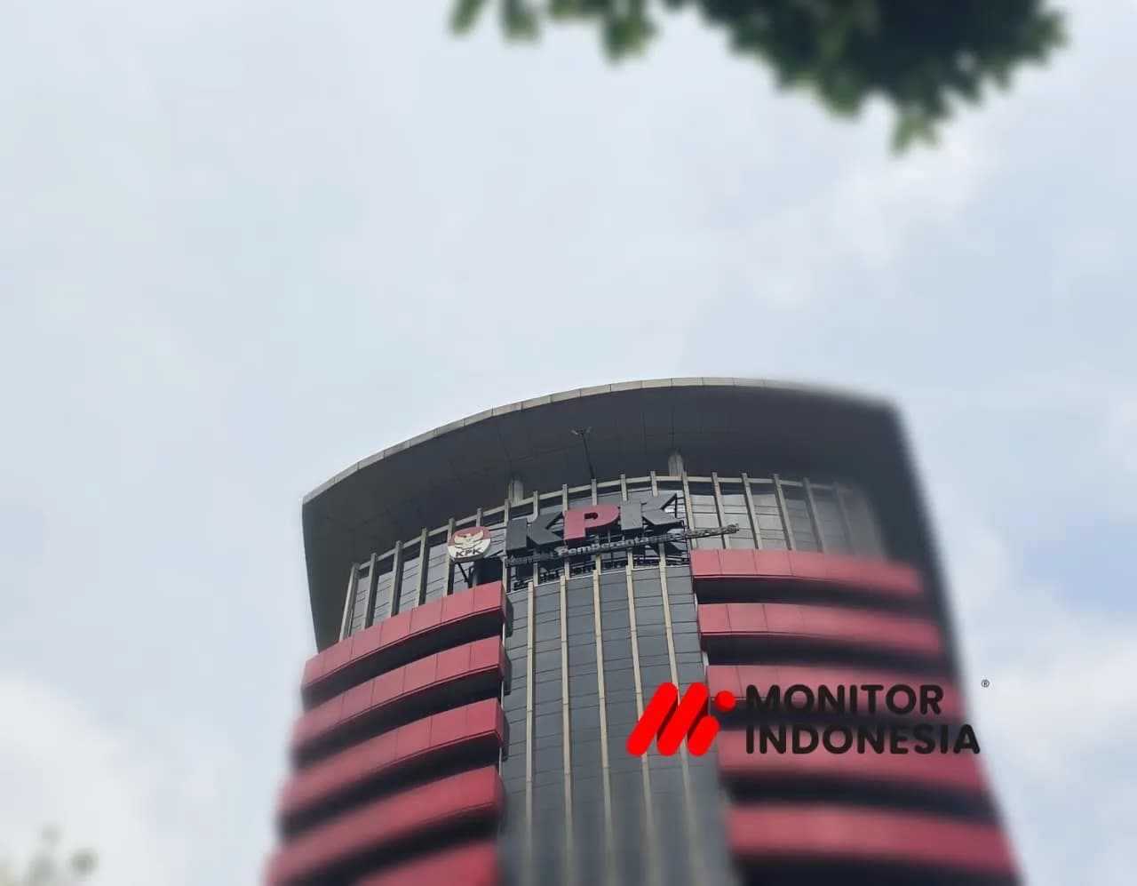 KPK Geledah Rumah Ono Surono, Jejak Aliran Uang Kasus Ijon Proyek Kian Terbuka