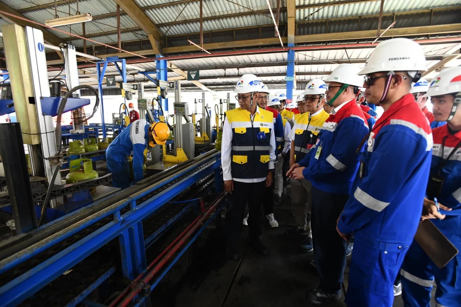 Tinjau Fuel Terminal Padalarang, Pertamina Pastikan Stok BBM & LPG Aman Selama Idulfitri 2026