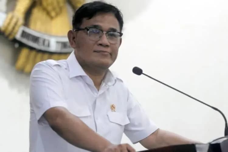 Diskusi UGM Ricuh, Budiman Sudjatmiko:  Saya Ingin Berdialog, Situasi tak Kondusif