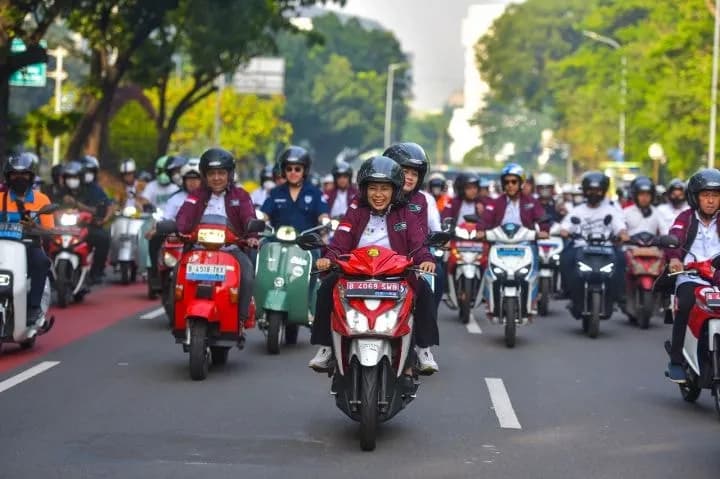 Aksi Pemotor Penuhi Jalan di Bundaran HI Picu Kemacetan, Polisi Bertindak Cepat