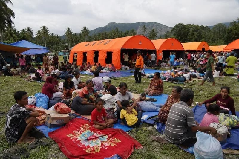 1.598 Gempa Susulan Guncang NTT, Pengungsi Mulai Kehabisan Makanan