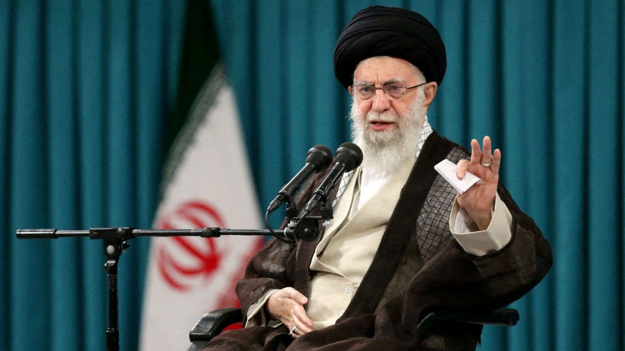 Minta Asing Putuskan Hubungan dengan Iran, Keponakan Khamenei Ditangkap