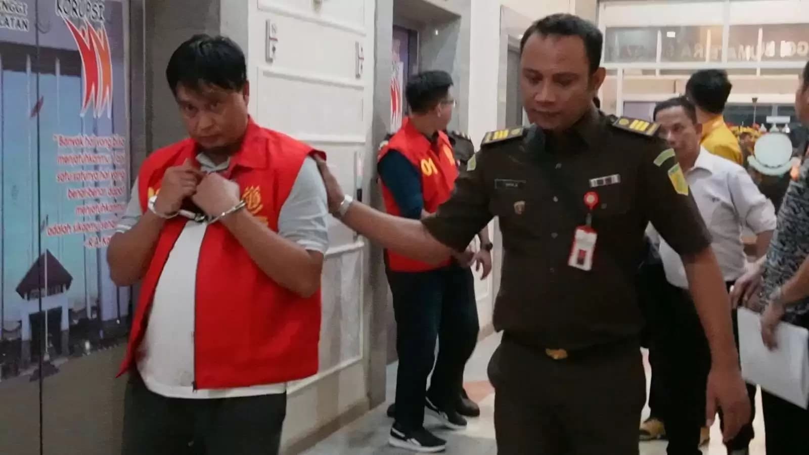 Kejati Sumsel Tahan Tiga Tersangka Penyuap Perpajakan