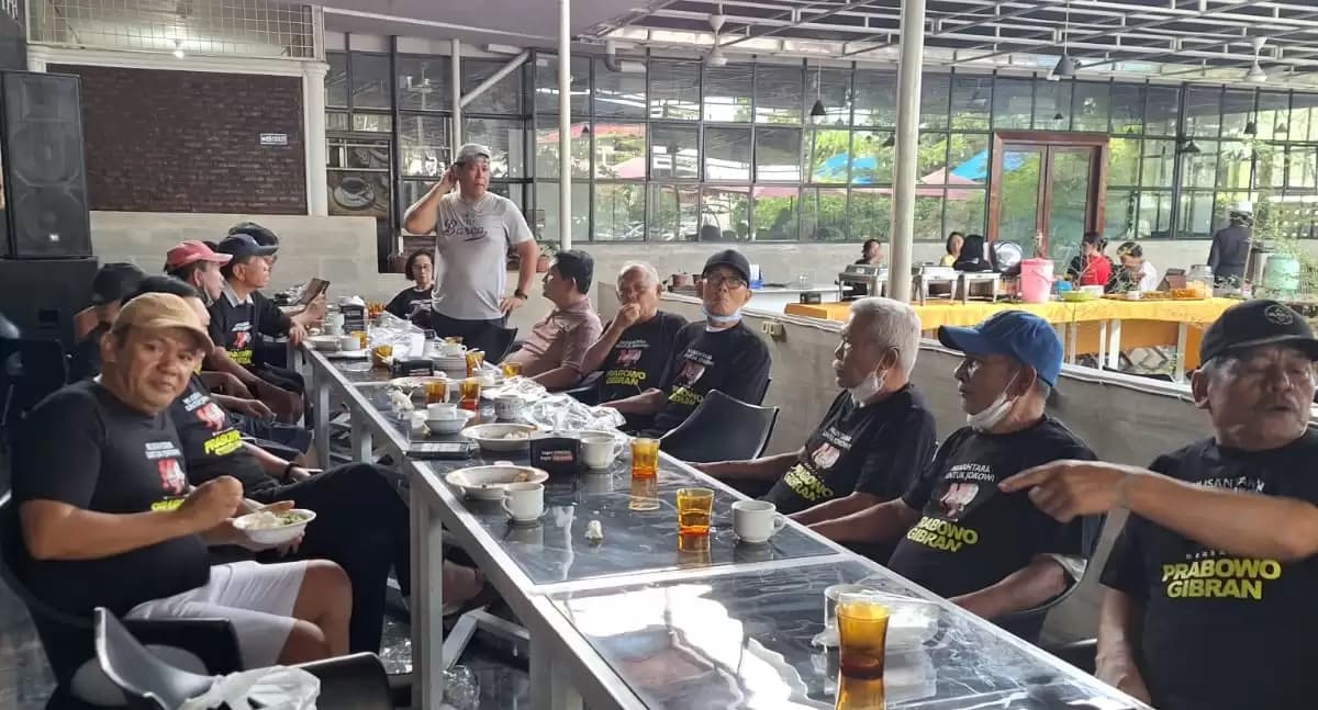 Bertemu dalam Suasana Santai, Puluhan Tokoh Masyarakat Komitmen Menangkan Prabowo-Gibran