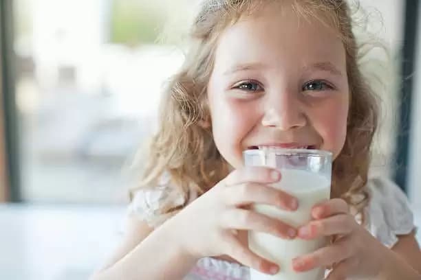 Benarkah Susu Segar Bisa Cegah Anak Stunting?