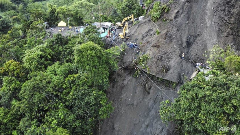 Bus Tertimbun Tanah Longsor, Sedikitnya 34 Orang Tewas di Kolombia