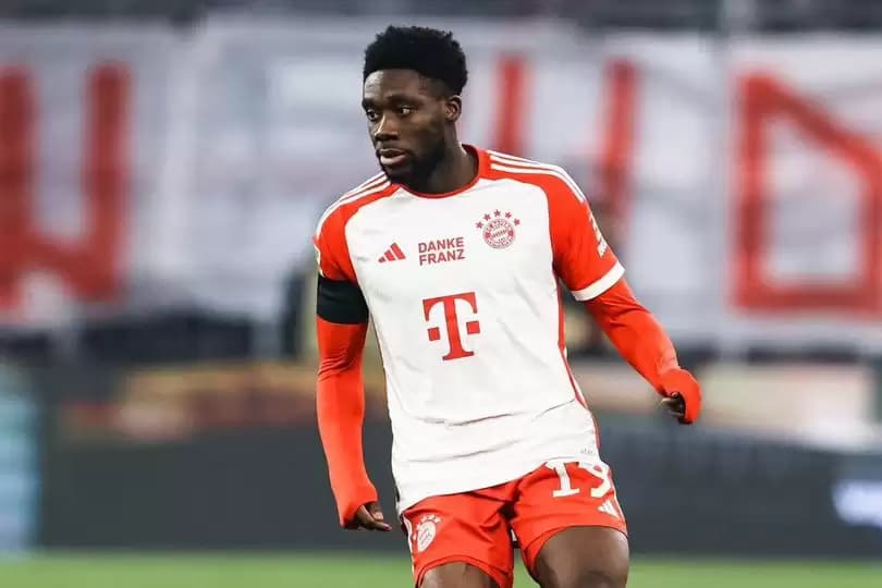 Alphonso Davies Dikabarkan Merapat ke Real Madrid