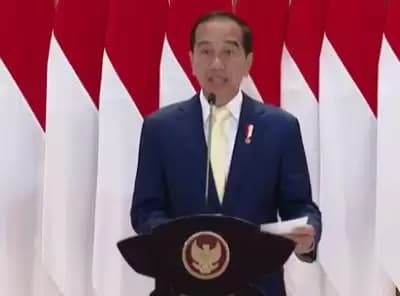 Jokowi Pakai Dasi Warna Kuning, Sinyal ke Golkar?
